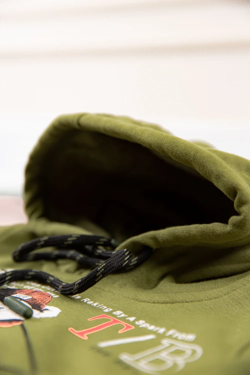 طقم قطعتين أطفال شتوي لون أخضر أكمام طويلة ومطاط بالأسفل مزينة برسومات كرتونية