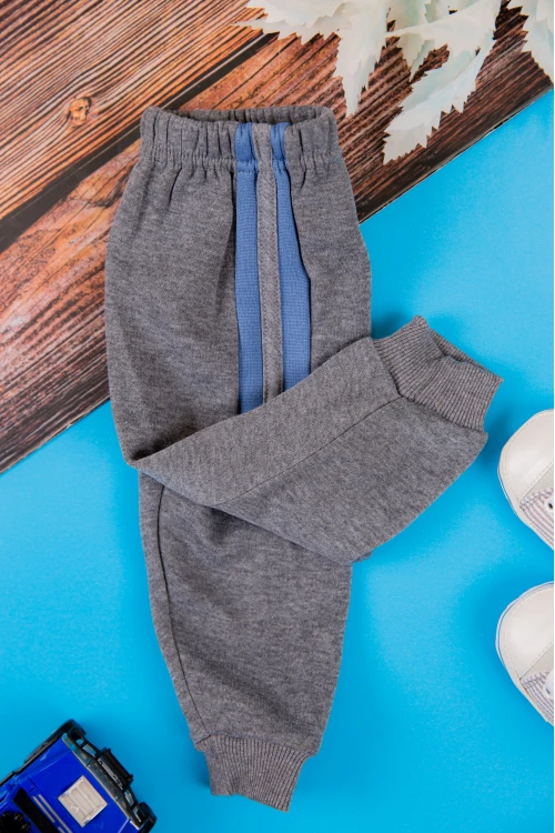 طقم قطعتين ولادي أطفال شتوي لون أزرق ورمادي أكمام طويلة ومطاط بالأسفل مزينة بكتابات من الأمام