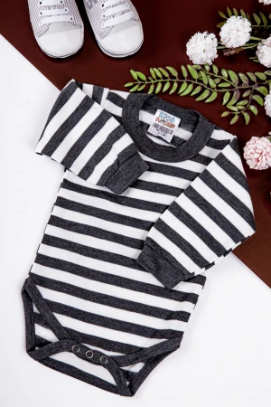 بربتوز أطفال مخطط لون أبيض وأسود  كم طويل بمطاط وأزرار من الأسفل