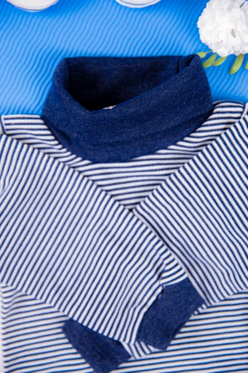 بربتوز أطفال بياقه رقبة مخطط لون أبيض وأزرق  كم طويل بمطاط وأزرار من الأسفل