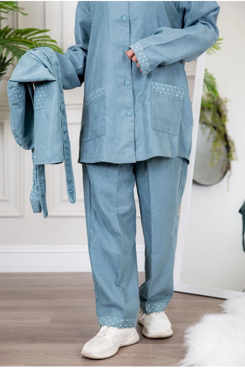 زي عاملة شتوي قطعتين أكمام طويلة وجيوب فيونكة و ياقة بازرار أمامية