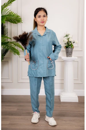 زي عاملة شتوي قطعتين أكمام طويلة وجيوب فيونكة و ياقة بازرار أمامية