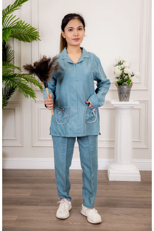 زي عاملة شتوي قطعتين أكمام طويلة وجيوب فيونكة و ياقة بازرار أمامية