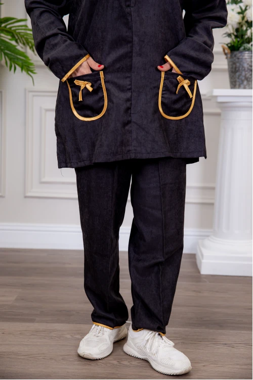 زي عاملة شتوي قطعتين أكمام طويلة وجيوب فيونكة و ياقة بازرار أمامية