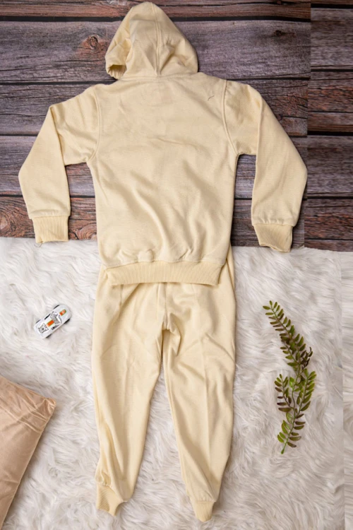 طقم شتوي بناتي أنيق قطعتين لون أحمر  بكتابات من الامأم