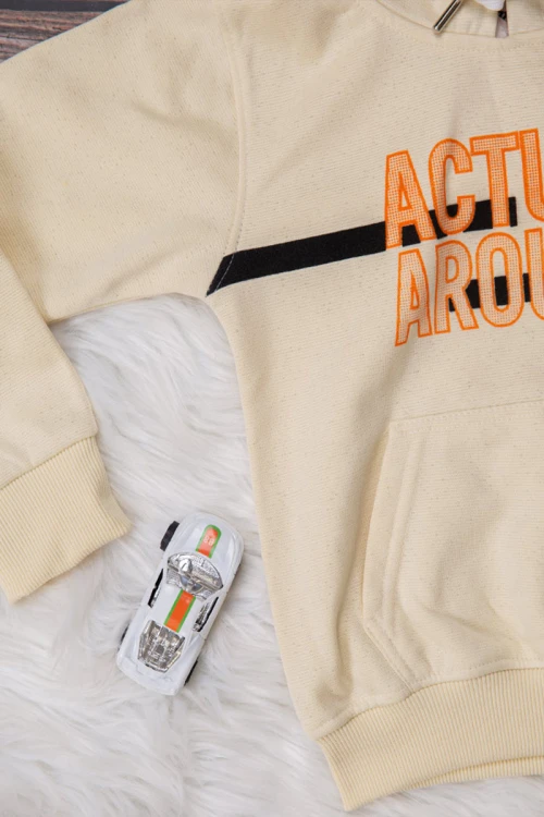 طقم شتوي بناتي أنيق قطعتين لون أحمر  بكتابات من الامأم