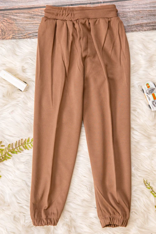 طقم شتوي ولادي  أنيق قطعتين لون بني  بكتابات من الامأم