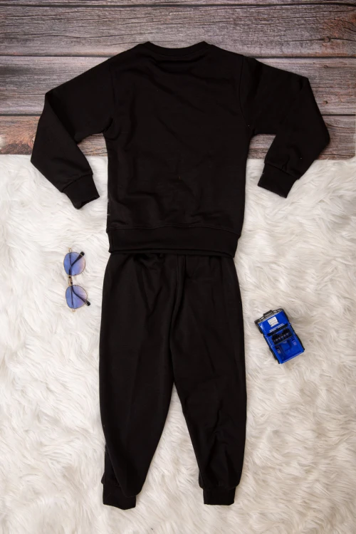 Elegant two-piece girls' winter set, black, with writing and drawings on the front