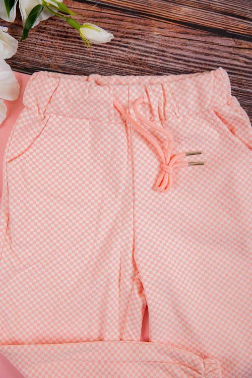 طقم شتوي بناتي أنيق قطعتين لون وردي قماش مربعات و جيوب من الجوانب