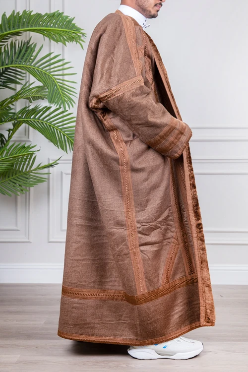 فرو شتوي رجالي  تركي أنيقة لون بني بفرو مبطن من الداخل مفتوحة من الأمام بتصميم زخرفة