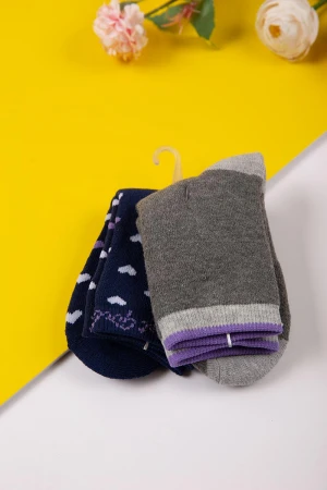 جوارب أطفال ملونة برسومات على شكل قلـــب عدد ثلاث قطع