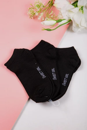 جوارب أطفال لون أسود  كتابة على الجنب عدد ثلاث قطع