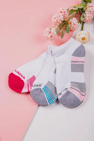 جوارب نسائية ملونة عدد ست  قطع