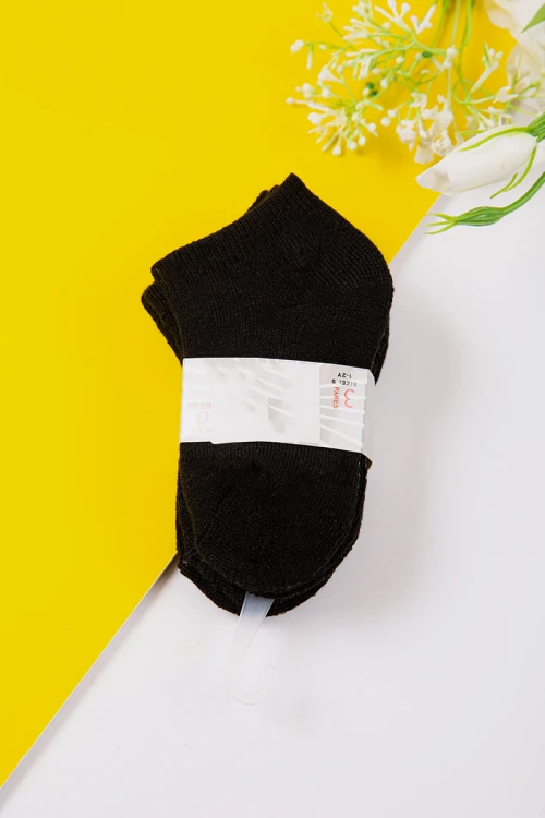 جوارب ولادي  لون اسود و كتابة على الجنب عدد ثلاث قطع