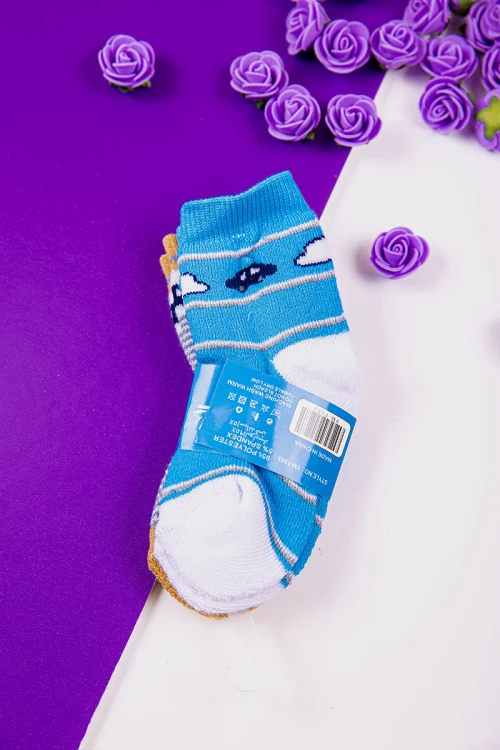 جوارب ولادي ملونة بعدد ثلاث قطع