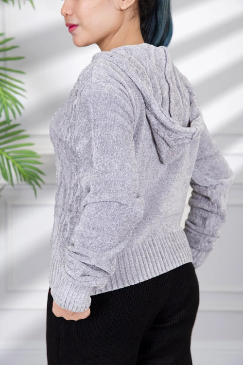 بلوفر هودي نسائي  بسحاب أمامي واكمام طويلة ومتصلة بغطاء الرأس