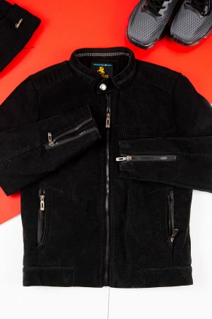 جاكيت ولادي شتوي لون أسود أكمام طويلة بجيوب و سحاب من الأمام و الأكمام