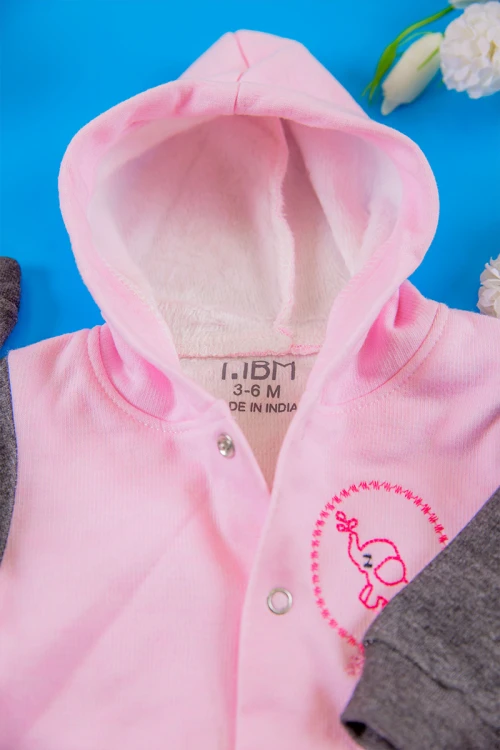 افرول أطفال بناتي شتوي مبطن لون وردي بقبعة رأس متصلة و أزرار من الأمام