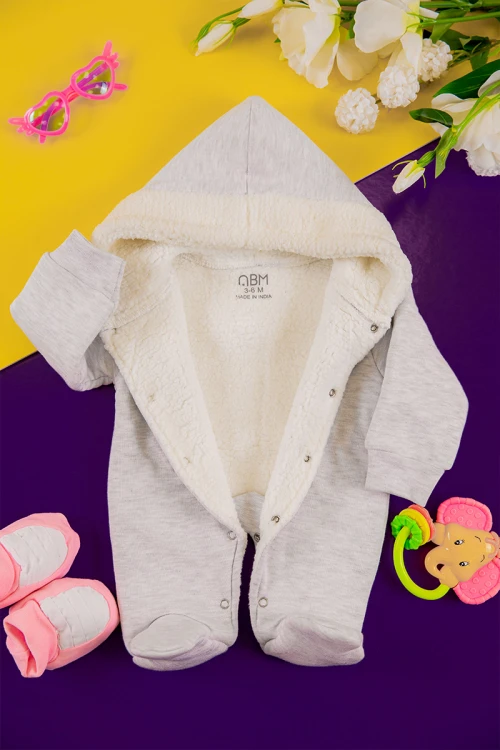 افرول أطفال بناتي شتوي مبطن لون رمادي بقبعة رأس متصلة و أزرار من الأمام