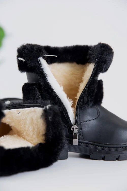حذاء بوت بناتي شتوي لون أسود بطول الكاحل مزين و مبطن بفرو و سحاب جانبي للغلق