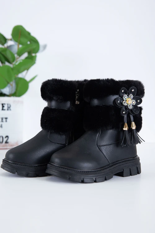 حذاء بوت بناتي شتوي لون أسود بطول الكاحل مزين و مبطن بفرو و سحاب جانبي للغلق