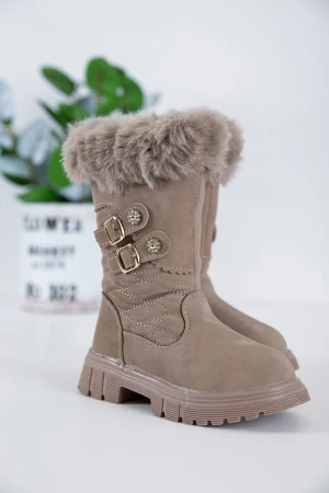 حذاء بوت بناتي شتوي لون بني بطول الكاحل مزين بفرو و سحاب جانبي للغلق