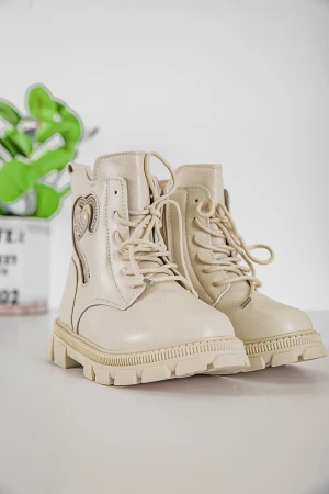 حذاء بوت بناتي شتوي لون اوف وايت بطول الكاحل مبطن بفرو و سحاب جانبي للغلق