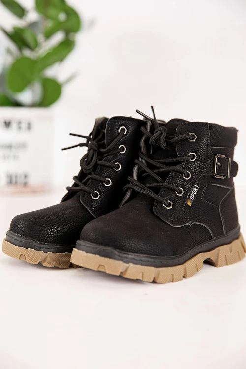 حذاء بوت بناتي شتوي لون أسود بطول الكاحل بحزام و سحاب جانبي للغلق