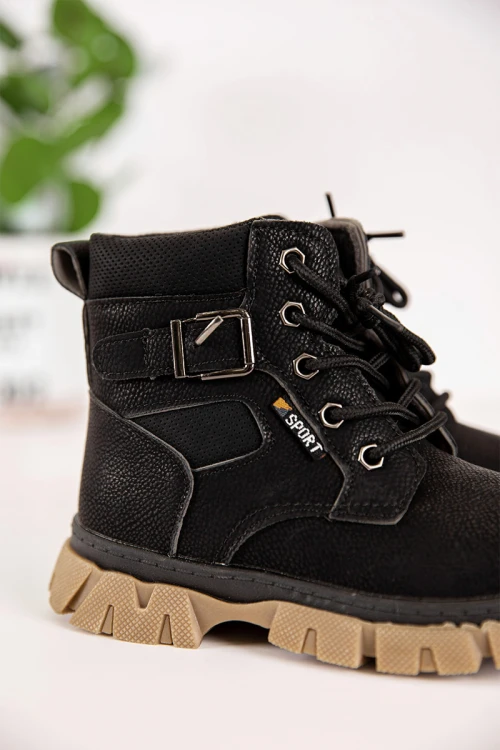 حذاء بوت بناتي شتوي لون أسود بطول الكاحل بحزام و سحاب جانبي للغلق