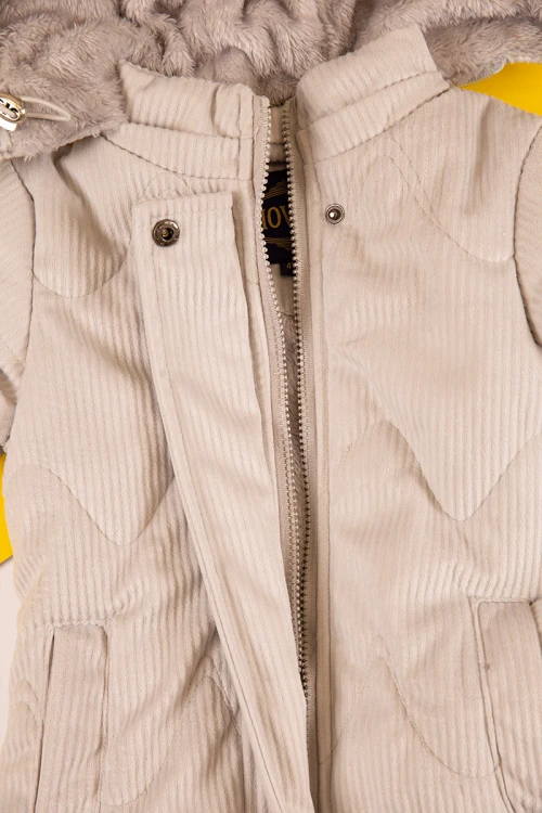 جاكيت بناتي شتوي لون بيج بقبعة رأس منفصلة و أكمام طويلة بجيوب وسحاب من الأمام