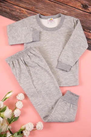 طقم بيجاما بناتي شتوي قطعتين لون رصاصي بأكمام طويلة مع بنطلون طويل بزم 