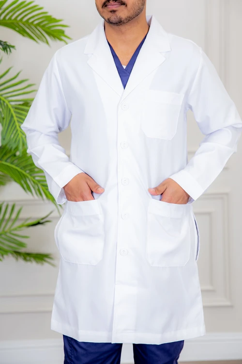 بالطو طبي لاب كوت أبيض قصير بجيوب و أزرار امامية