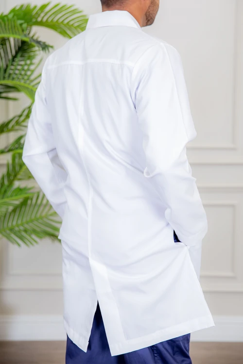 بالطو طبي لاب كوت أبيض قصير بجيوب و أزرار امامية