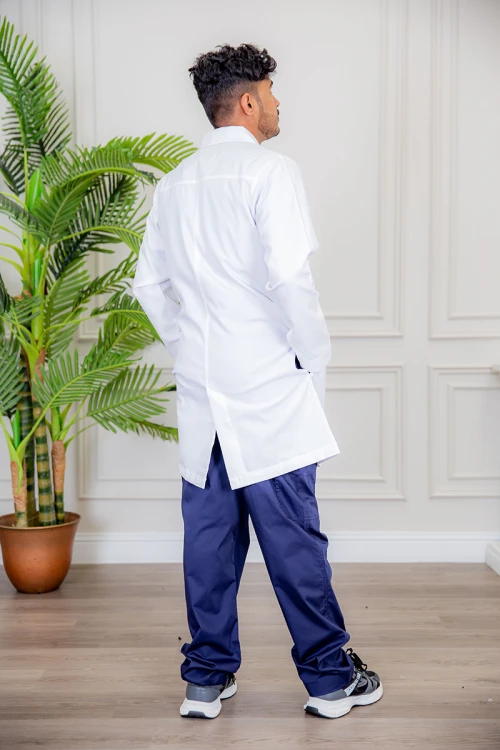 بالطو طبي لاب كوت أبيض قصير بجيوب و أزرار امامية