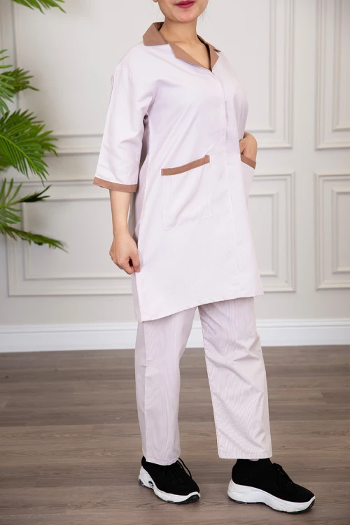 زي عاملة منزلية قطعتين مخطط متعدد الألوان قميص طويل بياقة قصة سبعة و سحاب قصير و جيوب من الأمام