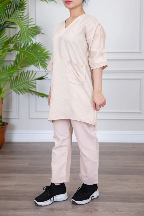 زي عاملة منزلية قطعتين متعدد الألوان قميص طويل بياقة قصة سبعة و بجيوب من الأمام