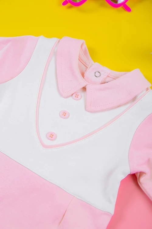 بربتوز بناتي أطفال لون وردي و أبيض مزين بأزرار من الأمام ذو أكمام طويلة و أزرار من الخلف و الأسفل