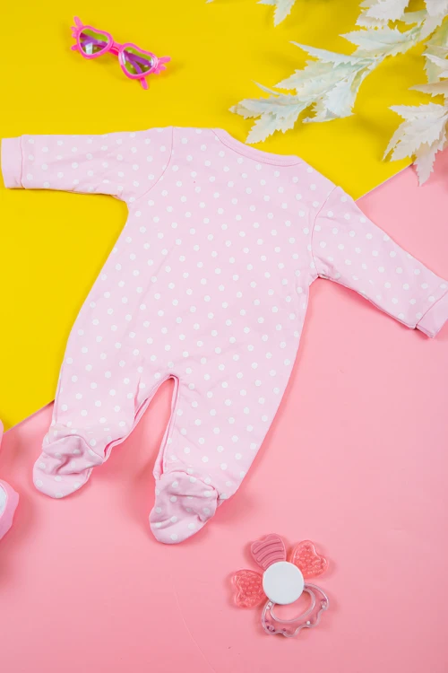 بربتوز بناتي أطفال لون وردي منقط بالأبيض برسومات من الأمام ذو أكمام طويلة و أزرار من الأمام