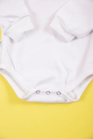 بربتوز بناتي أطفال لون أبيض سادة بياقة دائرية و أكمام طويلة و بأزرار من الأسفل