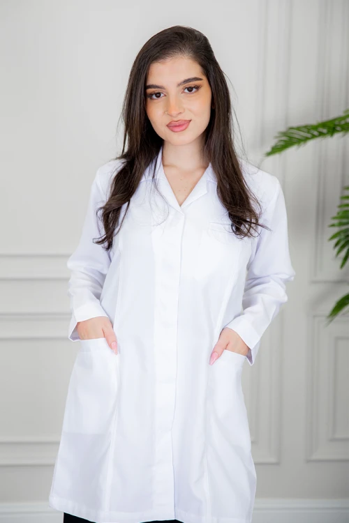 بالطو طبي لاب كوت أبيض قصير بجيوب و أزرار أمامية