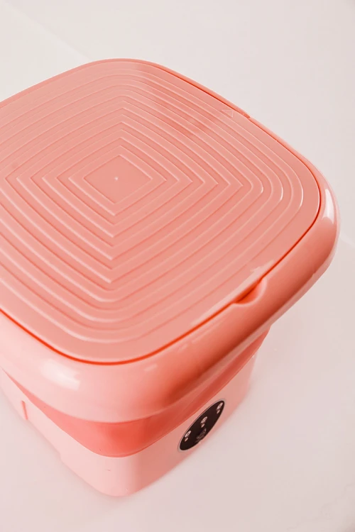 غسالة ملابس متنقلة صغيرة متعددة الألوان قابلة للطي