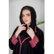 عباية نسائية كشميري أنيقة لون أسود بياقة و أكمام مزينة من الأطراف و أزرار من الأمام مع طرحة