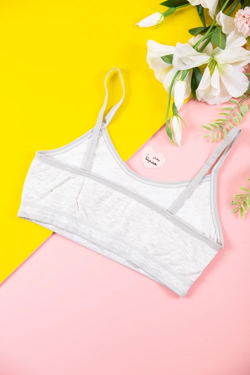 صدرية نسائي سبورت متعدد الاوان برسومات و كتابة من الأمام