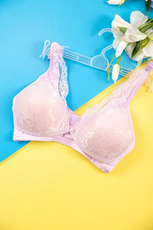 صدرية نسائي مبطنة لون وردي مزينة بدانتيل و أزرار من الأمام و بأحزمة قابلة للتعديل من الخلف  