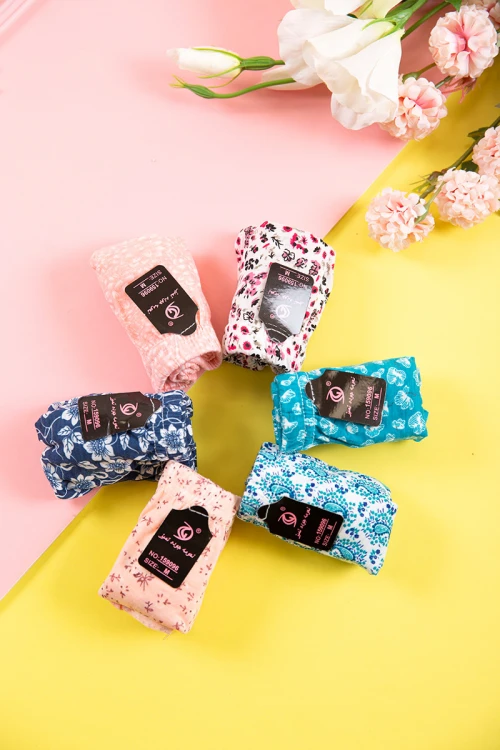 طقم سراويل داخلية نسائي مزينة بطبعات و بخصر مطاطي  6 قطع