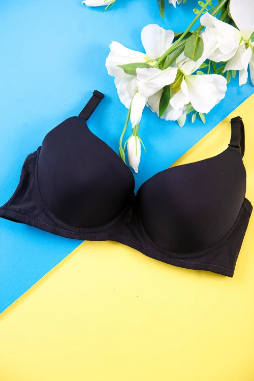 صدرية نسائي مبطنة لون أسود بأحزمة قابلة للتعديل من الخلف