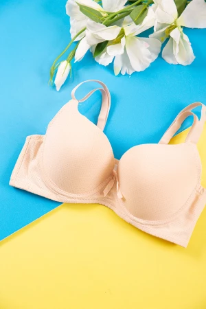 صدرية نسائي مبطنة لون بيج فاتح بأحزمة قابلة للتعديل من الخلف  