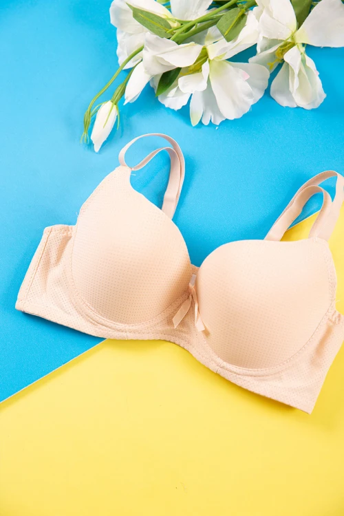 صدرية نسائي مبطنة لون بيج فاتح بأحزمة قابلة للتعديل من الخلف  