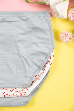 طقم سراويل داخلية نسائية مزينة بطبعات 3 قطع