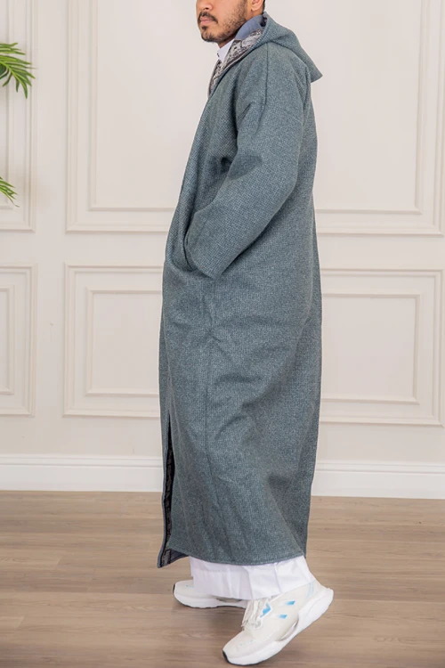 فروه شتوي رجالي وجهين دبل فيس بقبعة و جيوب من الأمام بتصميم تراثي